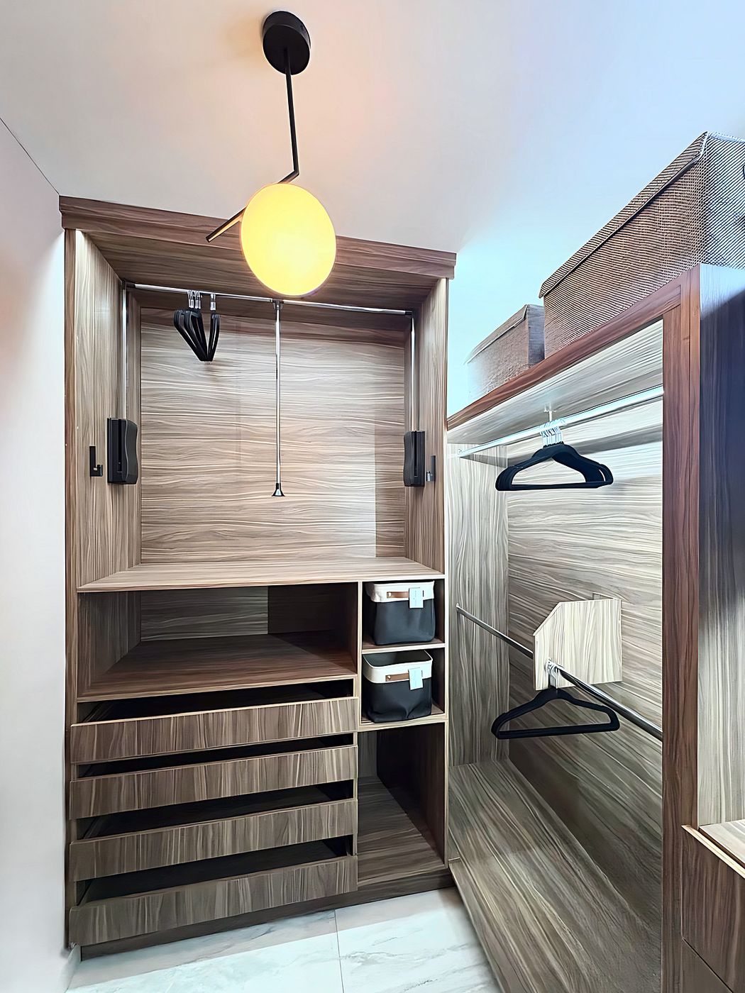 Vestidor con iluminación